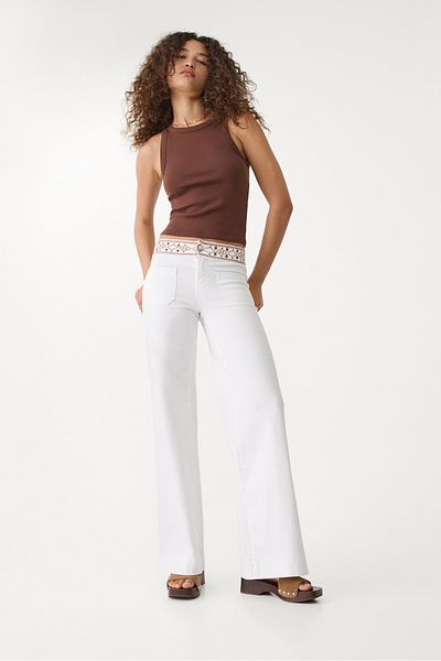 Stradivarius Embroidered minimalist jeans