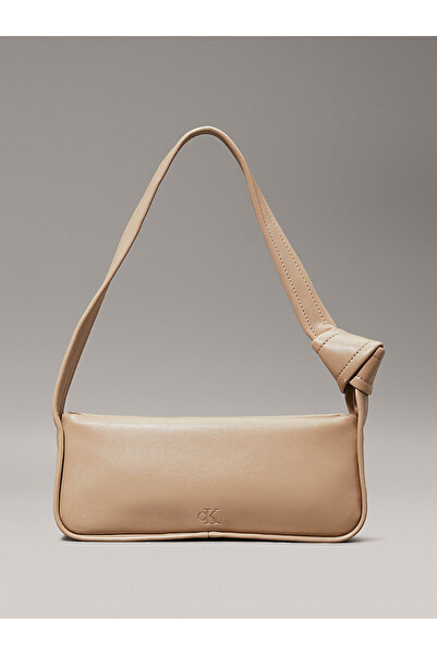 Calvin Klein KNOTTED SHOULDER BAG26