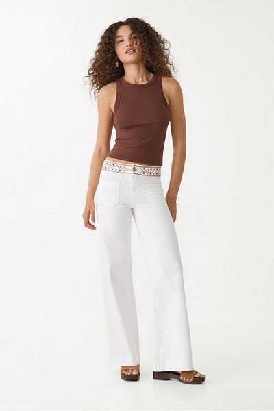 Stradivarius Embroidered minimalist jeans