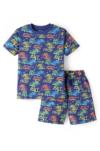 Pine kids طقم تيشيرت وشورت للأطفال بطبعة سيارة سباق - أزرق
