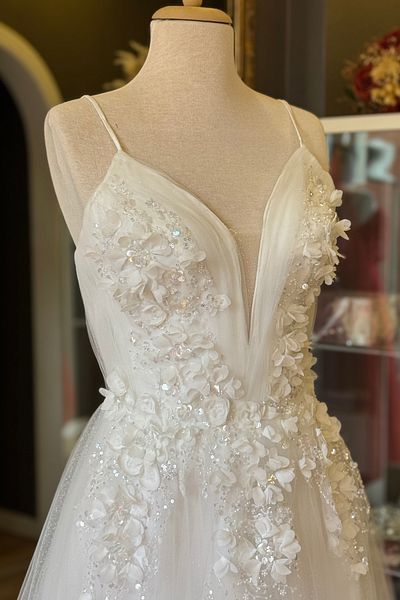 Lenta Moda White Glitter and Three Dimensional Lace Detailed Maxi Length Evening Dress and Evening Dress