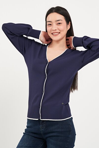 Lee Cooper Women's sweater with buttons and applied logo
