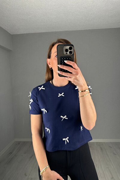 lady special Tricou crop cu detaliu panglică