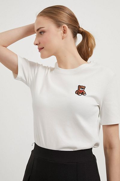 Arma Life Women's Summer Teddy Bear Embroidered Short Sleeve Ecru T-Shirt
