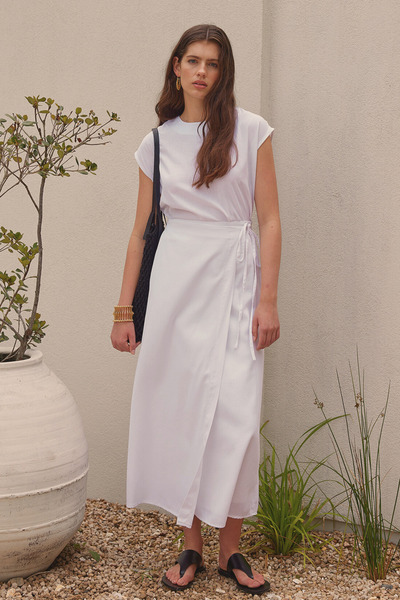 Fahhar Λευκή λινή αμάνικη μπλούζα