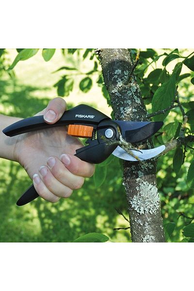 FiSKARS P26 Pruning Shears 208mm