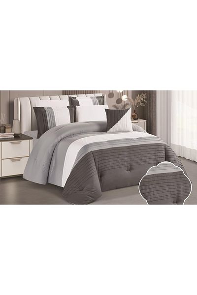 Red Rose مفرش نفرين بتصميم مقلم عصري وتطريز يضفي لمسة و أناقة من الميكروفايبر مقاس 240*260 سم