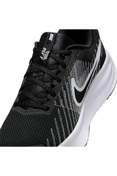 Nike Men's Run Defy Men's Black Running Shoes