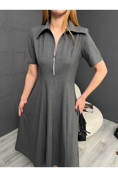 Butik Merrline Γυναικείο γκρι κοντομάνικο με φερμουάρ από ύφασμα Polyviscon με λεπτομέρεια casual καθημερινό φόρεμα