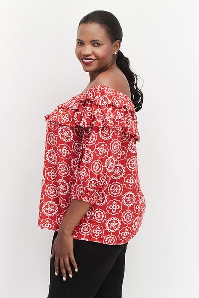 Vince Camuto Women Plus Size Off Shoulder Long Sleeve All Over Printed Top, Red Combo