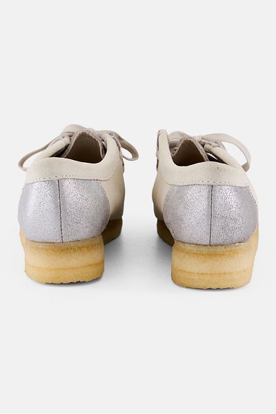CLARKS Women Lace Up Casual Shoes, Beige