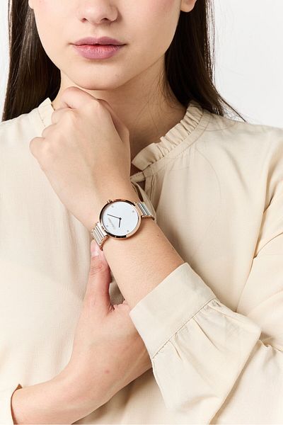 Calvin Klein Women 25200430 Analog Watch 36 mm, Silver/Gold