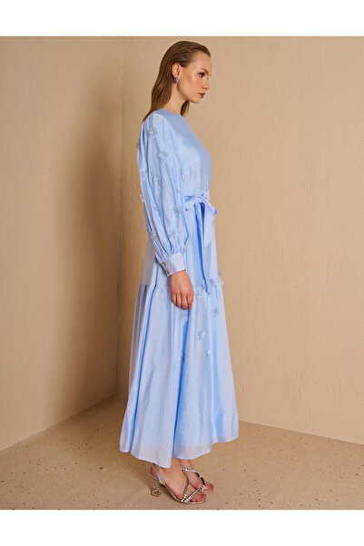 Kayra Çiçek Aplikeli Jakarlı Elbise Buz Mavisi