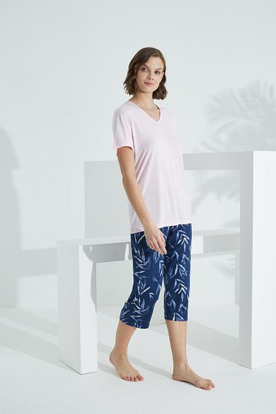 Etoile Bamboo Soft Fabric Short Sleeve Capri Suit 71038