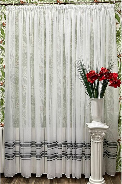 Liz Line Perdea alba, cu bordura gri din colectia "Crystalline" 1000x245cm cu rejansa, by Liz Line - P24810