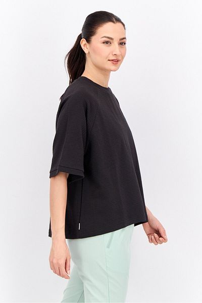 Puma Women Sportswear Fit Short Sleeve Outdoor Sweatshirt, Black
