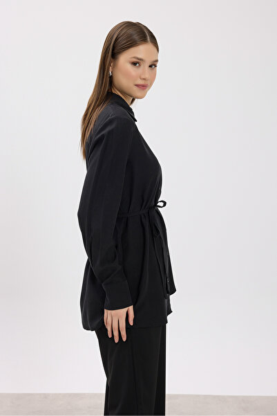 Birgül Bektaş Black Belted Shirt