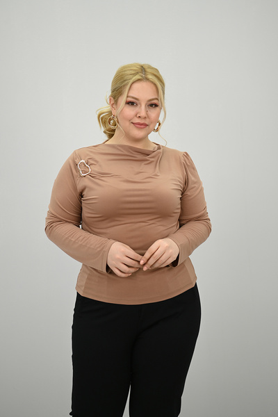 Koza Butik Women's Plus Size Accessory Detailed Draped Blouse 1924-25