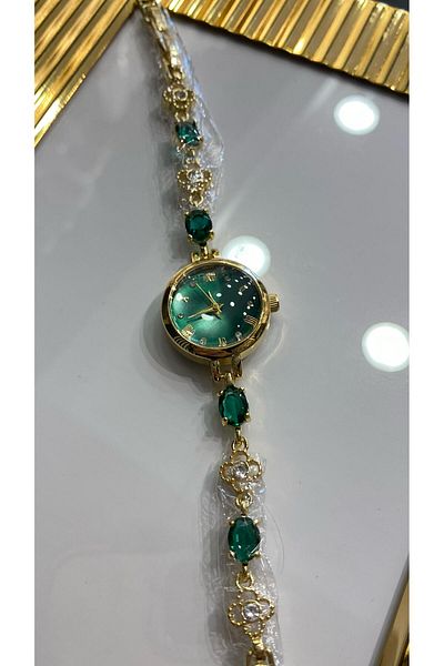 ZÜMRA Flowers Green Stone Special Design Retro Gold Women's Watch