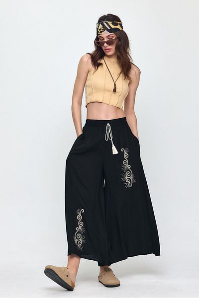Güler Casual Ethnic Embroidered Loose Cut Black Trousers
