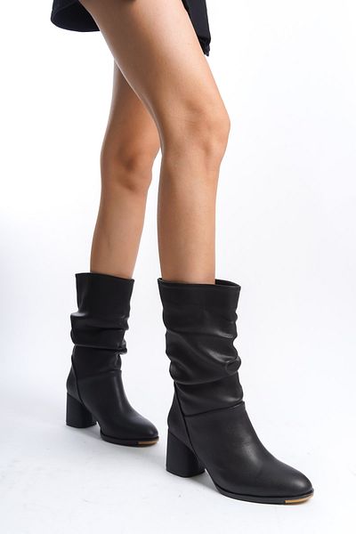 Capone Outfitters Damenstiefel mit runder Spitze
