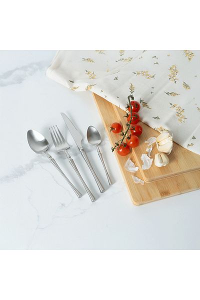 VAV GET 24-Piece Flatware Cutlery Set Service for 6 People, Elegant & Durable Design, Sliver.