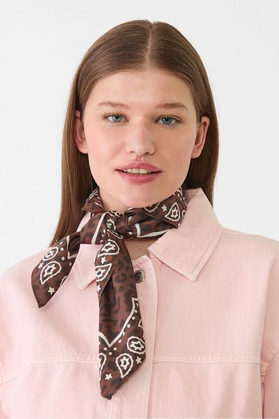 Stradivarius Leopard print bandana scarf