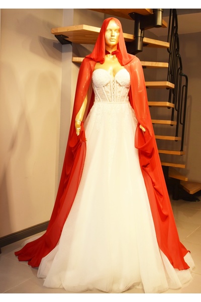 paris in paris Rochie roșie din șifon cu glugă roșie, caftan-pelerină-rosie Kinel