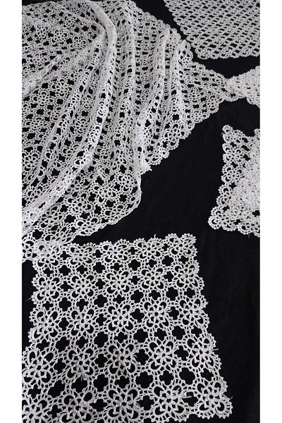 Papatyam 10 Pcs (20X20) / 6 Pcs (27X27) / 1 Pcs Table (80X80) Living Room Set Handcrafted Dowry Lace/Floss Ipo