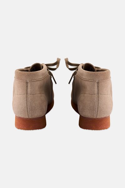 CLARKS Kids Wide Fit Boys Wallabee Lace Up Casual Boots, Tan