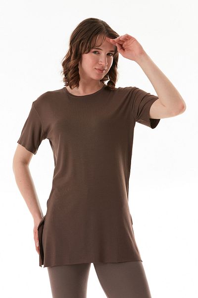 Fulla Moda Тениска с кръгло деколте от ликра, свободна форма и странични цепки