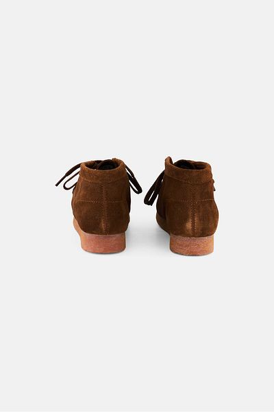 CLARKS Kids Boy Wide Fit Wallabee Lace Up Casual Boots, Brown