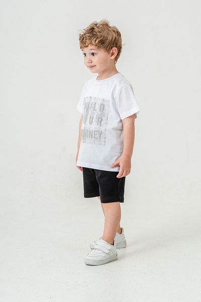 Titimixkids Boy's Embossed Printed Bottom Top Summer T-Shirt Shorts Two-Piece Set White