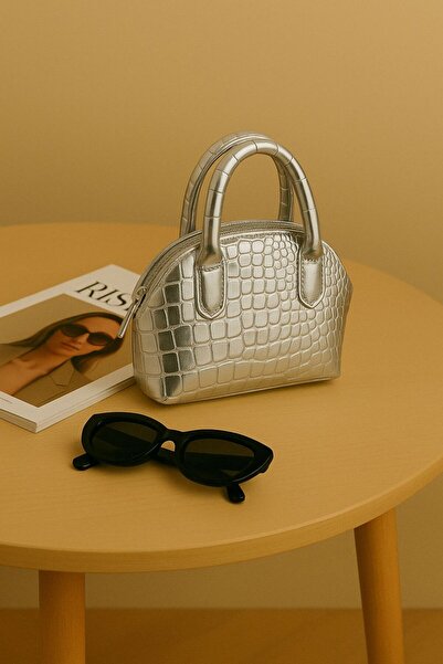 Handley Міні-сумка на руку та плече з яскравим принтом під шкіру крокодила