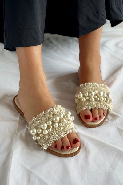 Shoebutik Papuci de damă Mila Beige Pearl Detail