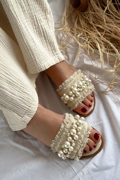 Shoebutik Papuci de damă Mila Beige Pearl Detail