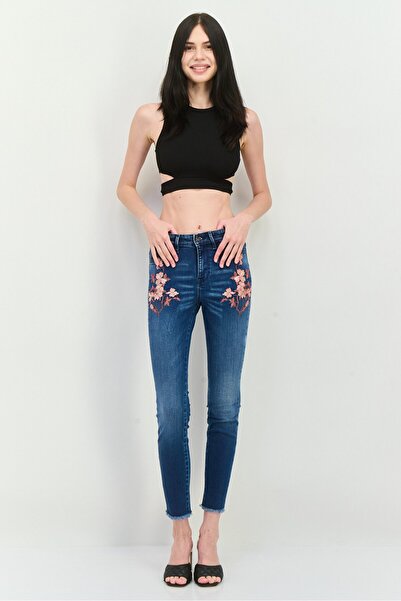 Guess Women Regular Fit Washed Straight Leg Jeans, Blue