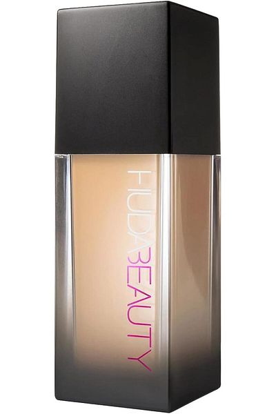 LEADING LINES Huda Beauty FoxFilter Foundation 35ml Custard - 220N