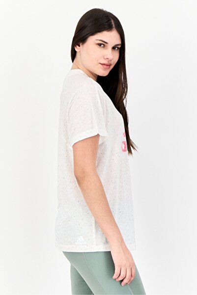 adidas شورت تدريب رياضي نسائي بأكمام قصيرة، لون كريمي هيذر