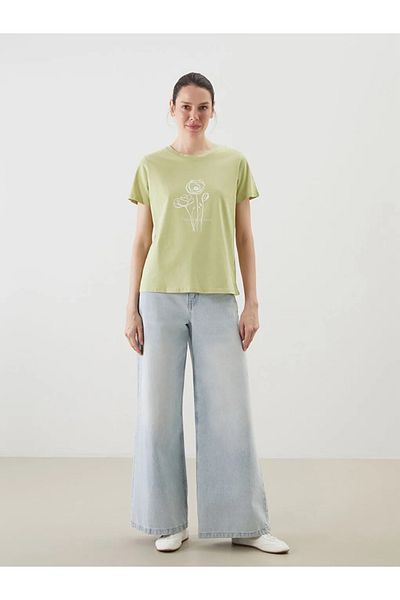 LC Waikiki Γυναικείο μπλουζάκι LCWAIKIKI Classic Green Crew Neck με στάμπα από βαμβακερό χτενισμένο βαμβάκι
