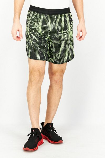 adidas شورت تدريب رجالي رياضي Fit 7 Inseam بشعار العلامة التجارية، أسود/أخضر