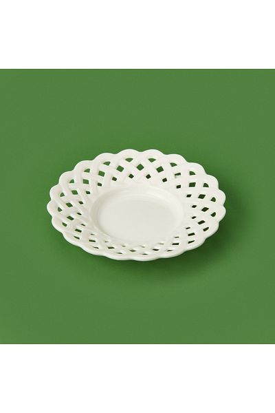 Paçi Porcelain Tea Plate with Lace Motif - White