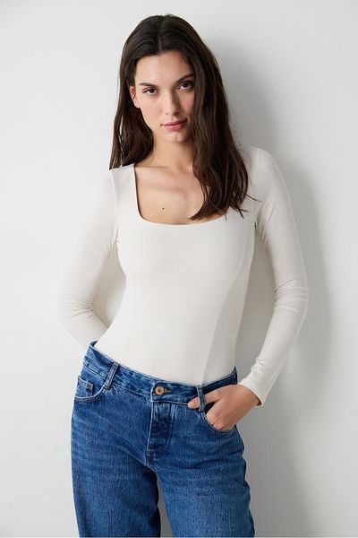 Penti Beigefarbener Body mit Frontdetails