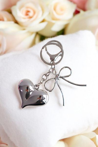 BeyzHal Elegant Heart & Bow Figure Keychain & Bag Accessory - Stylish Charm in Silver Color
