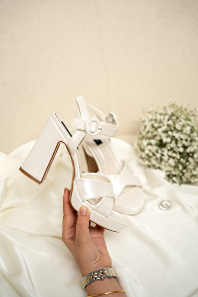 LAMİNTA Tocha Sedef Beyaz Platform Topuk Gelin Ayakkabısı