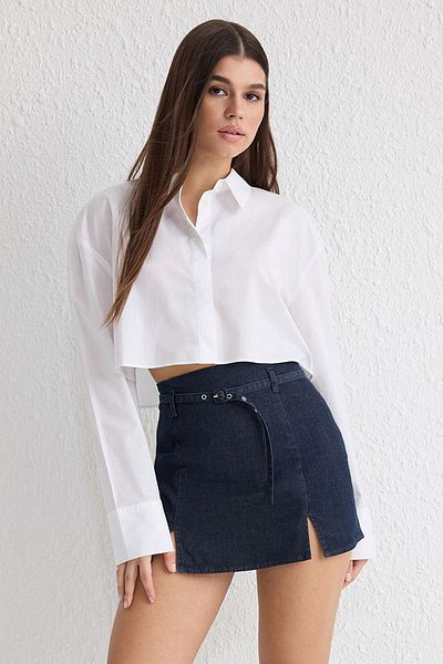 Trendyol Collection Námořnická modrá Detail rozparku s páskem Džínové šortky s vysokým pasem Sukně Twoss25Sr00003
