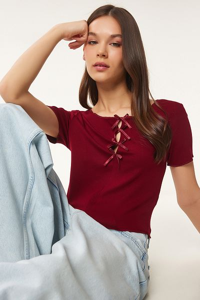 Happiness İstanbul Burgunderfarbenes Damen-T-Shirt mit Schleife MC00296