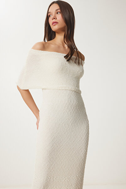 Happiness İstanbul Kadın Krem Carmen Yaka Yazlık Triko Elbise YY00234