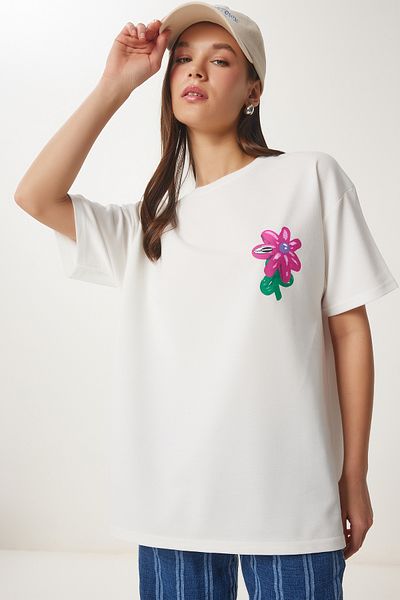 Happiness İstanbul Ecru Damen-T-Shirt mit Blumenmuster in Übergröße ZV00282