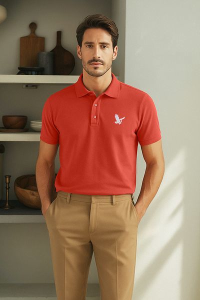 Trendyol Collection Červené tričko Regular/Regular Cut s výšivkou Polo Neck TMNSS25PO00017